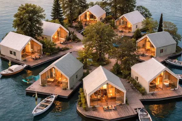 Insulele plutitoare Comod